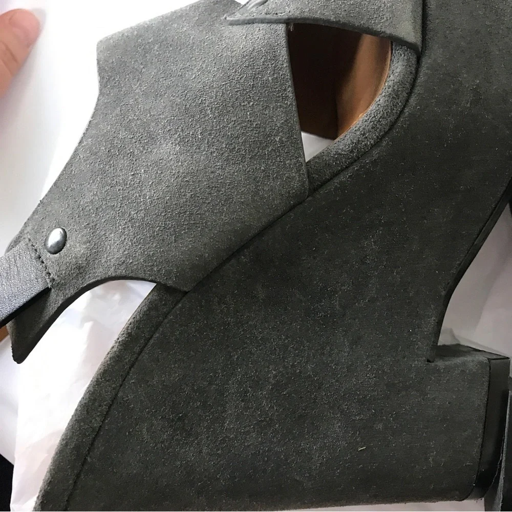 See by Chloe gray suede platform heels 39.5
